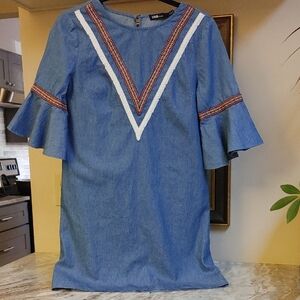 INA [í:na] Chambray Shirt Dress w Trim & a Flounce Sleeve Size Small